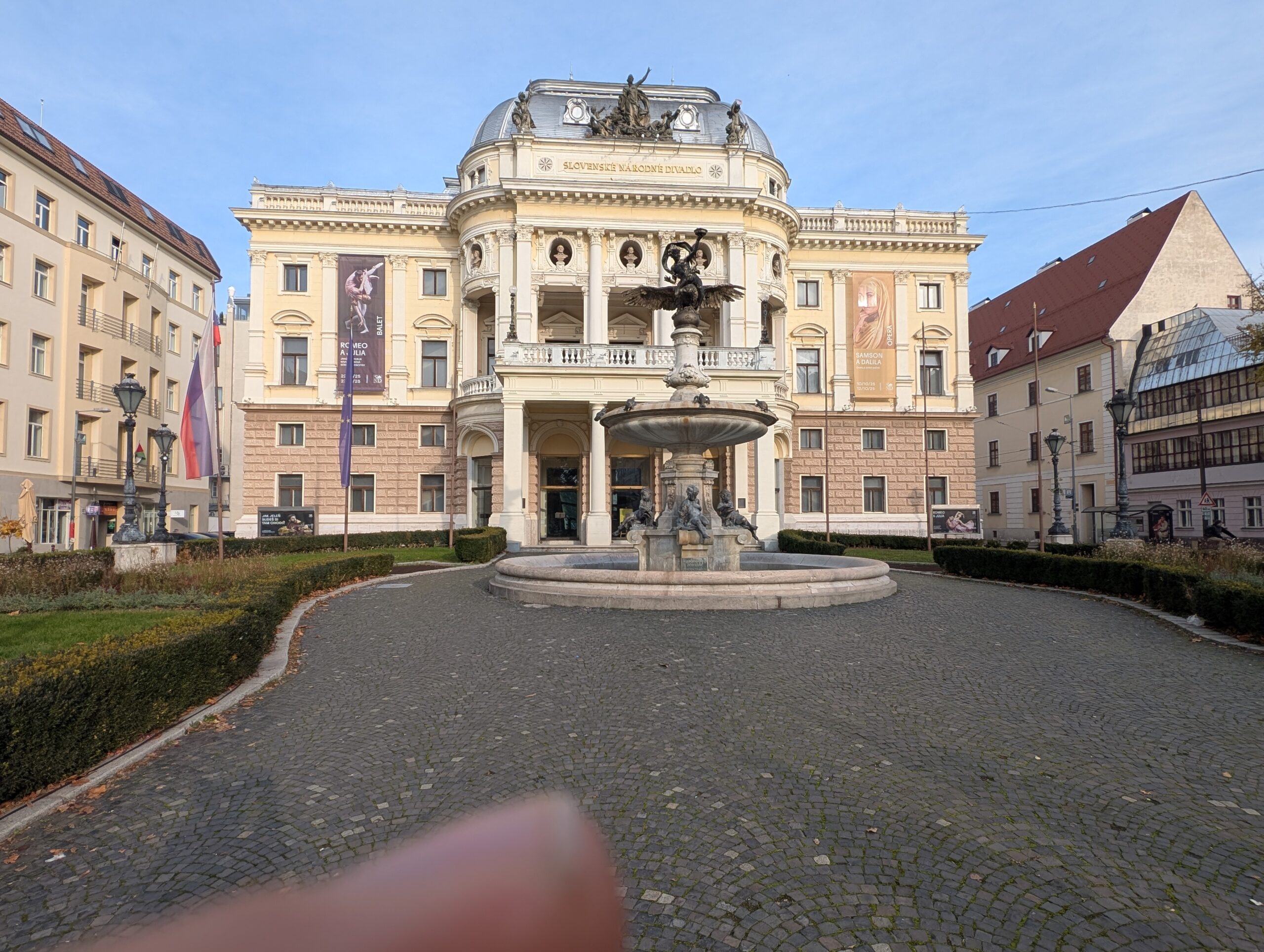 PXL_20251111_125105207