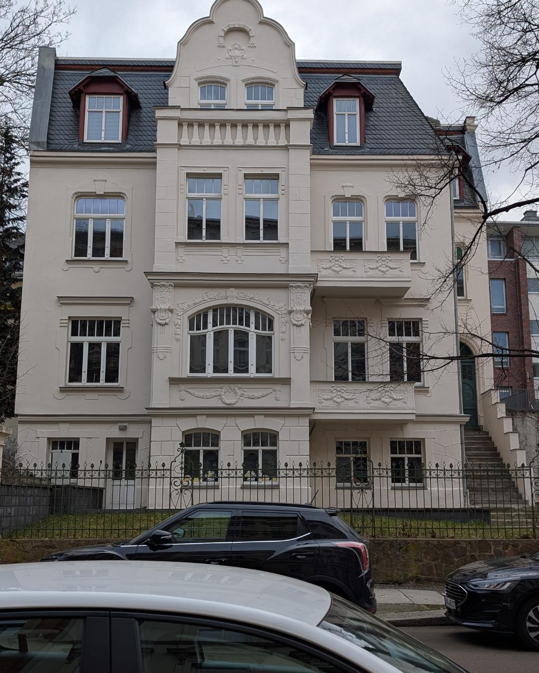 Halle